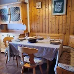 Peace And Mountain Iseo Hospitality *